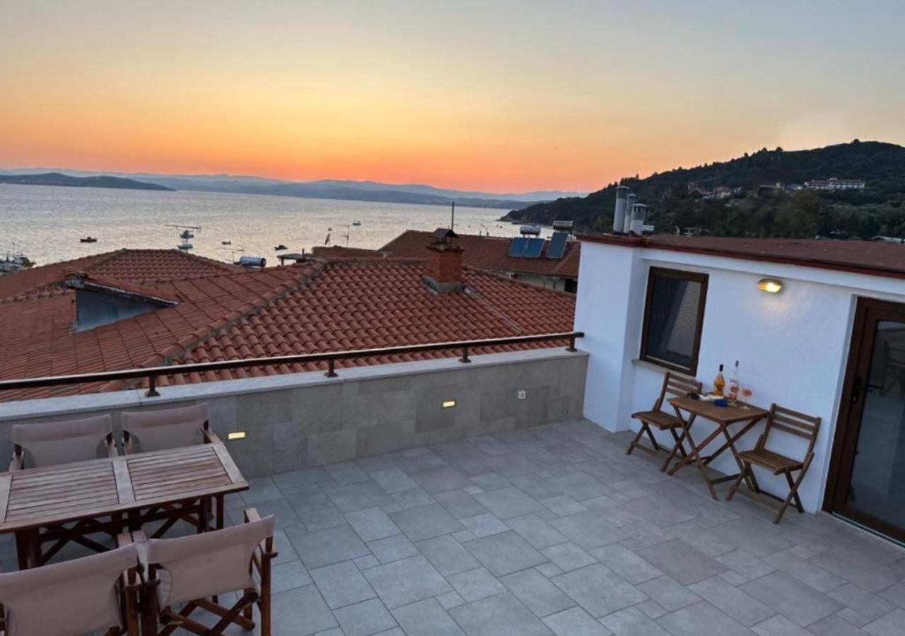 Yulia Luxury Apartments Ouranoupoli Exterior foto